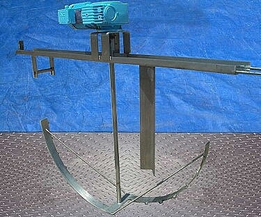 Kettle Bridge-Mounted Bottom Scrape Agitator