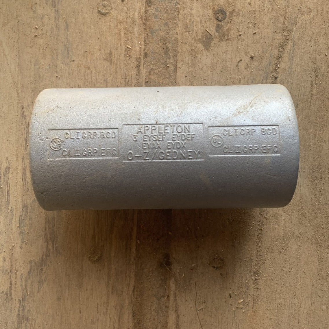 Appleton EYSEF300 Sealing Unilet – New Surplus Hot on Sale