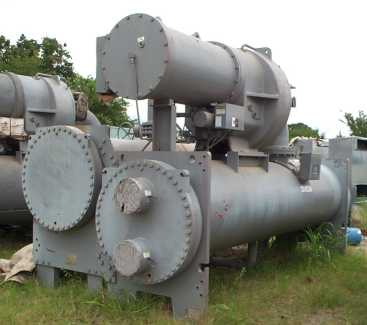Carrier Water Cooled Chiller- 800 Ton Online now