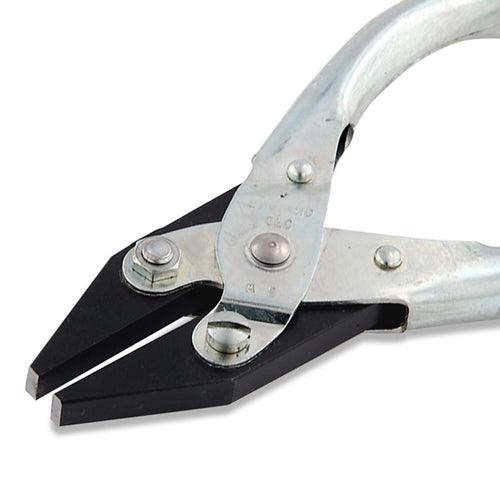 Flat Parallel Jaw Pliers – Serrated Jaws